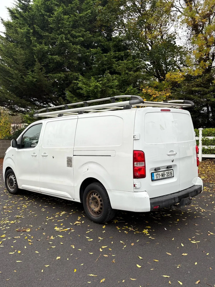 2017 Toyota proace LWB Doe 8/26 low low KMS - Image 3