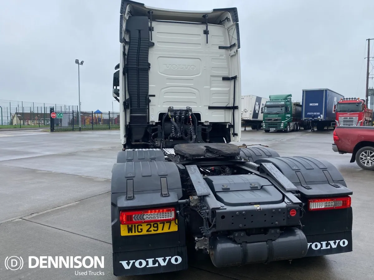 Volvo FH460 Globetrotter For Sale (2021) - Image 4