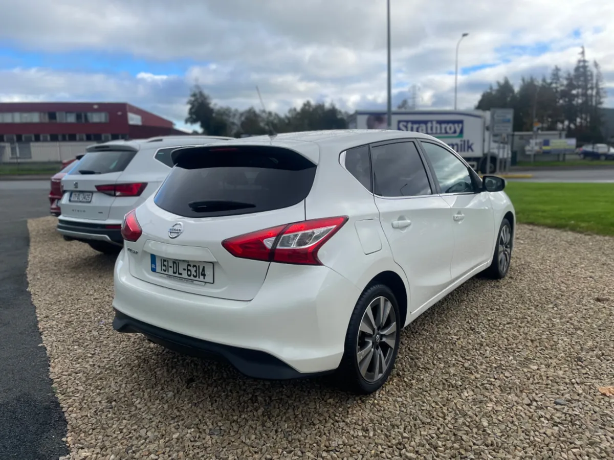 2015 Nissan Pulsar XE - Image 3