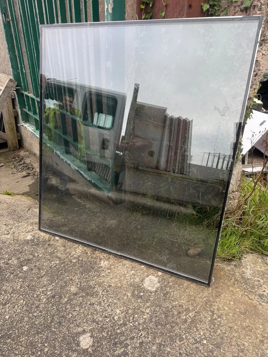 Double glazing units 980mm x 108mm tinted - Image 2