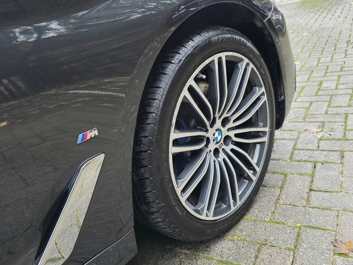 2017 BMW 530E M-SPORT AUTO PRO.SUNROOF. - Image 4