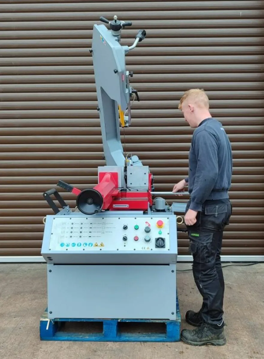 HTM 2 Speed Bandsaw 21" x 11"|2 Way Swivel Head - Image 1