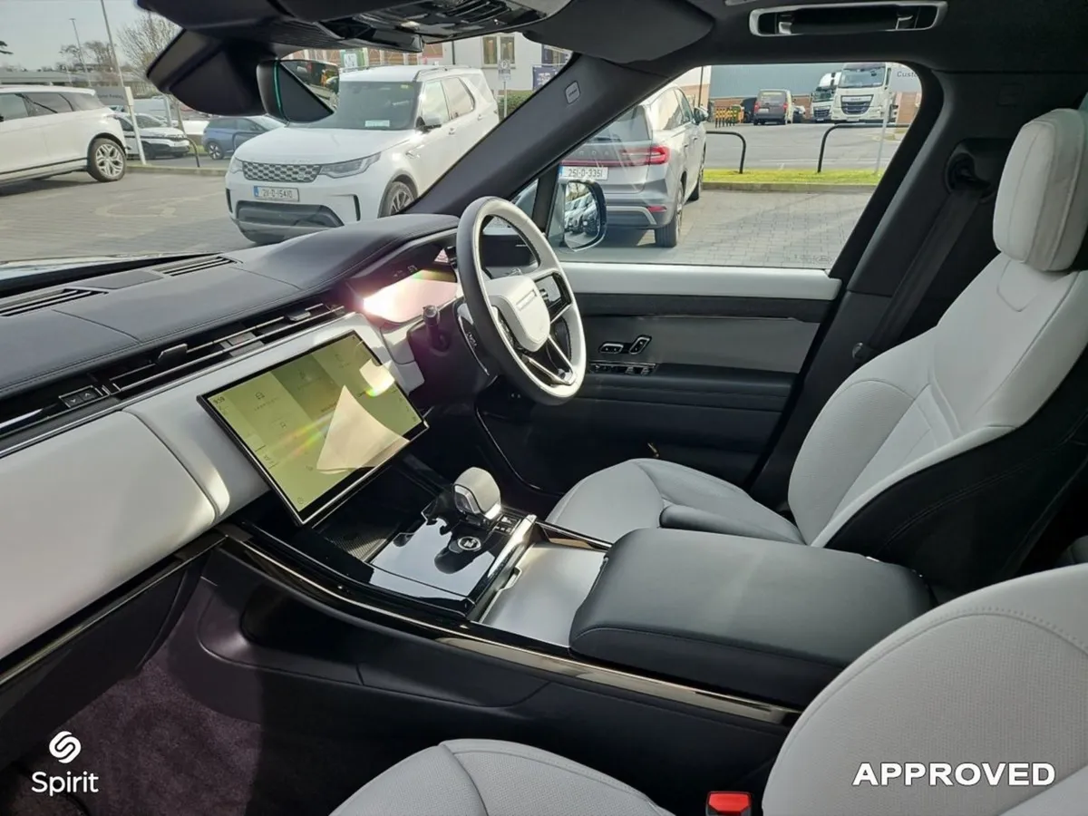 Land Rover Range Rover Sport 3.0 Phev SE Dynamic - Image 4