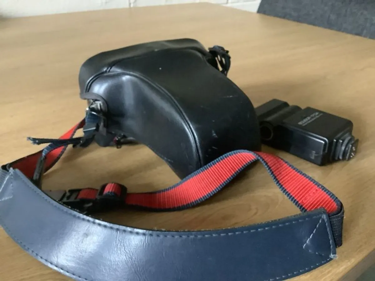 camera - Image 3