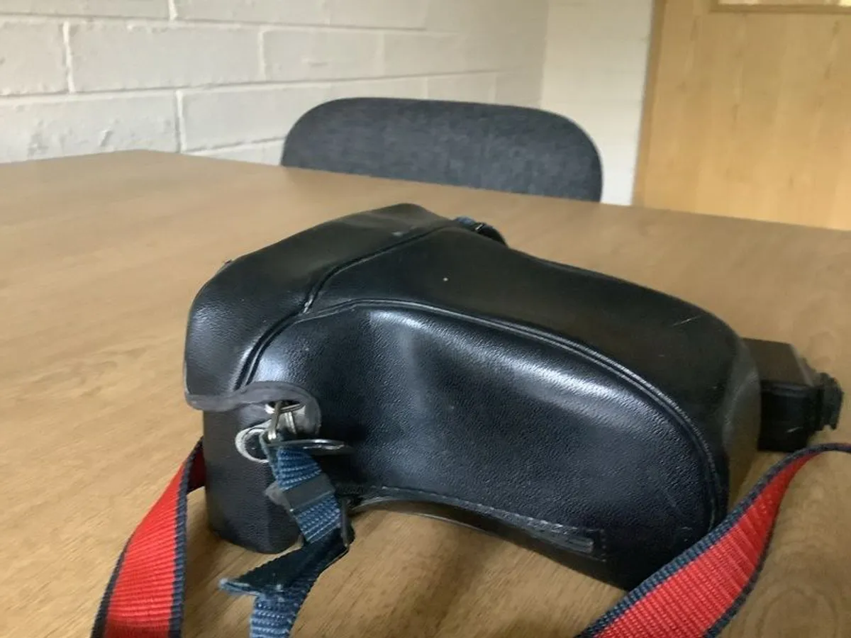 camera - Image 4