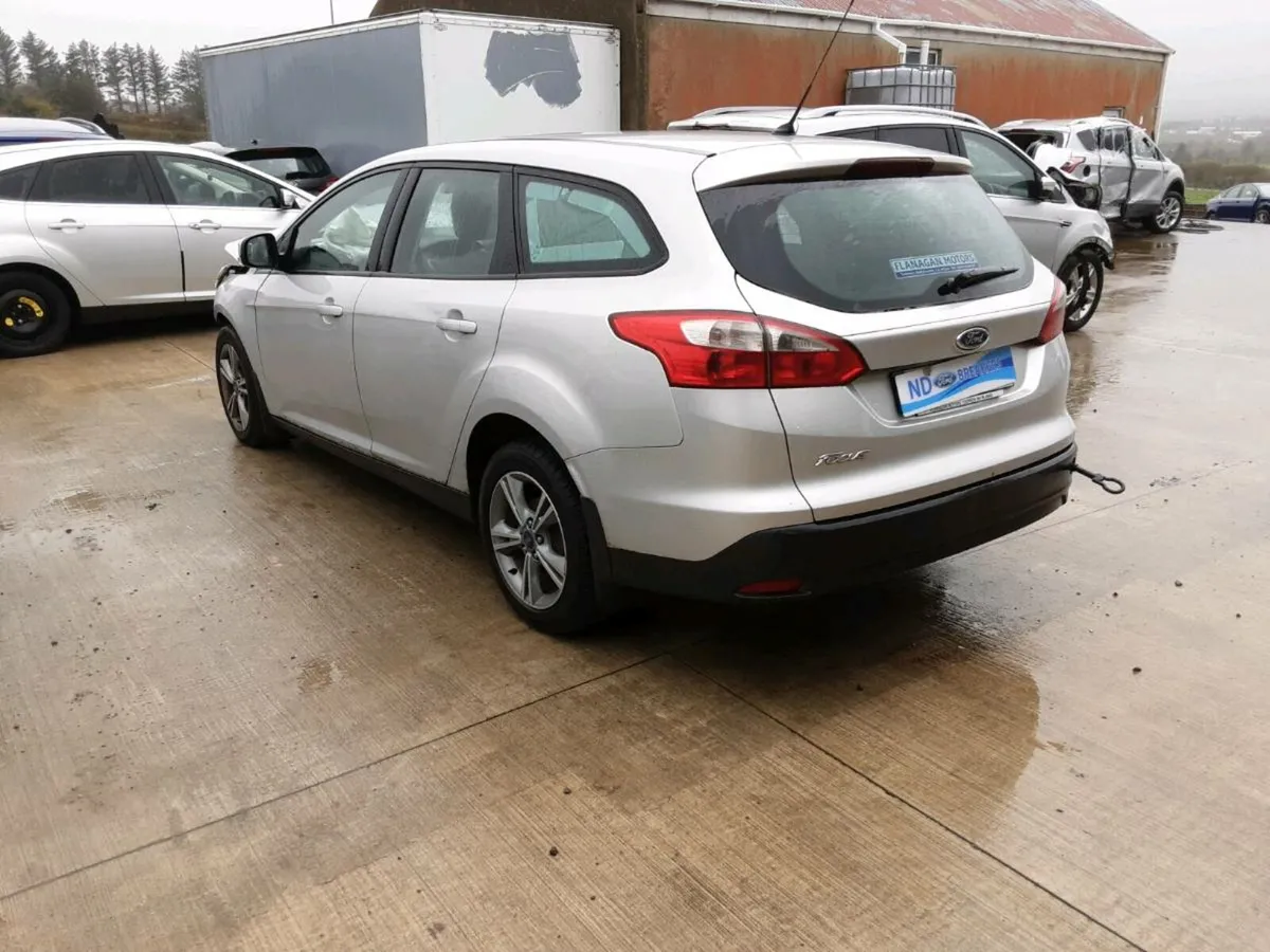 2014 ford focus for breaking - Image 3