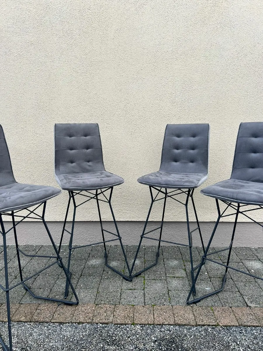 High Stools/Bar Stools - Image 2