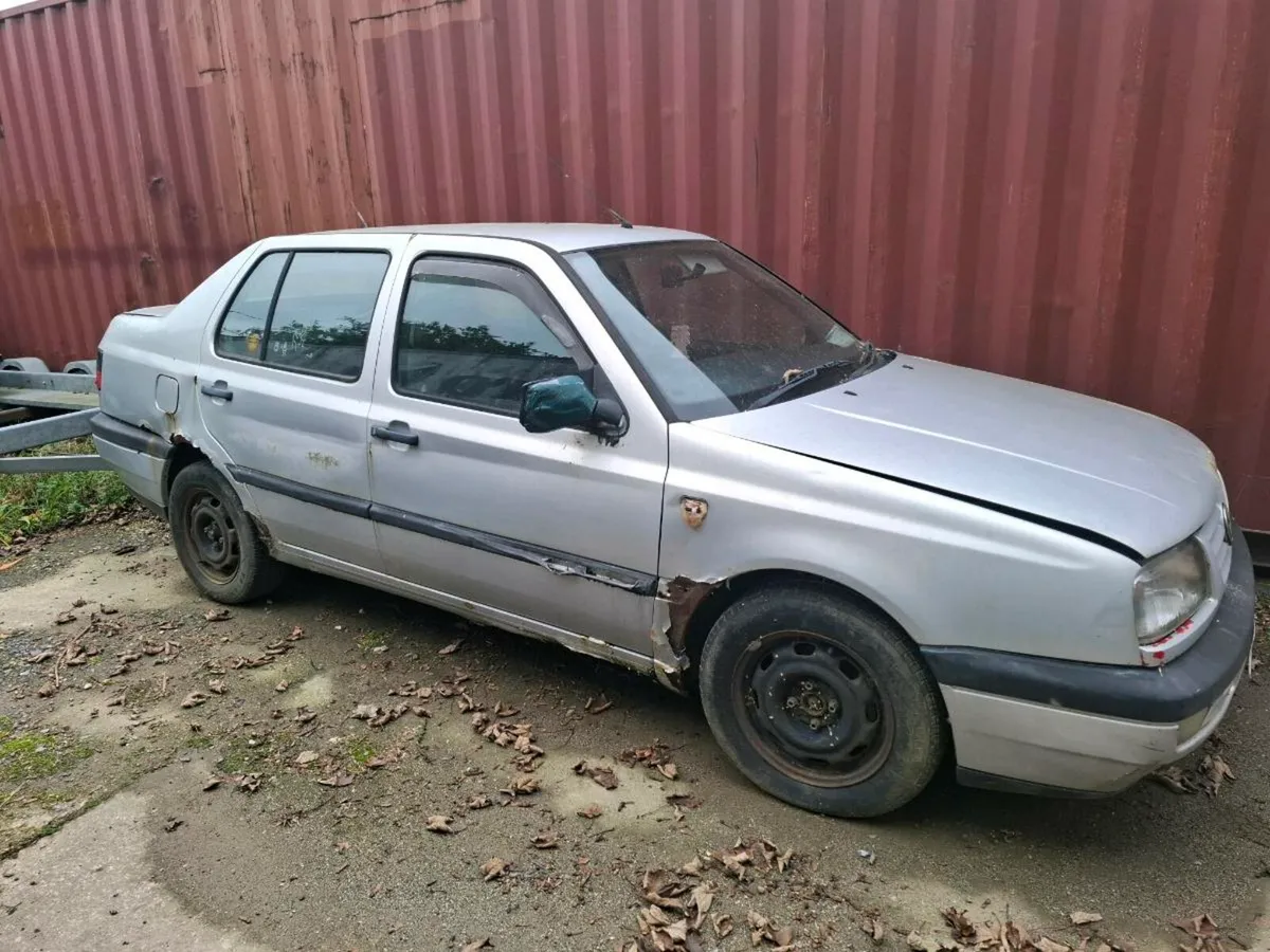 1996 VW Vento - Image 1
