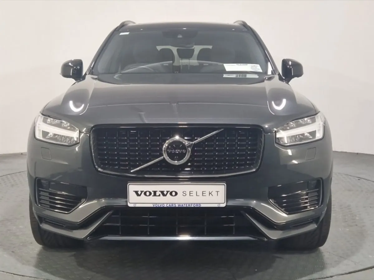 Volvo XC90 Phev T8 R-design AWD - Image 3