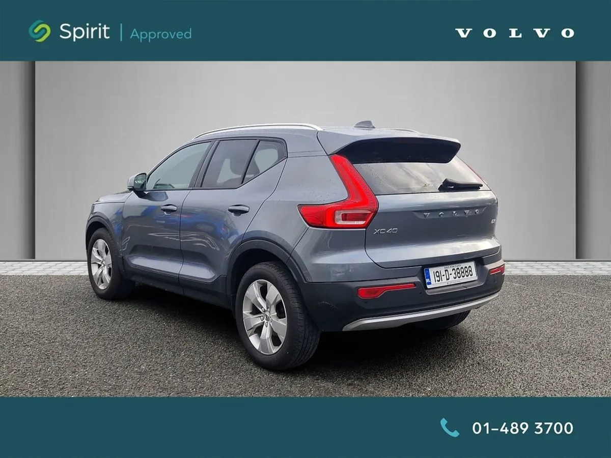 Volvo XC40 D3 150HP Momentum  Textile/leather Int - Image 2