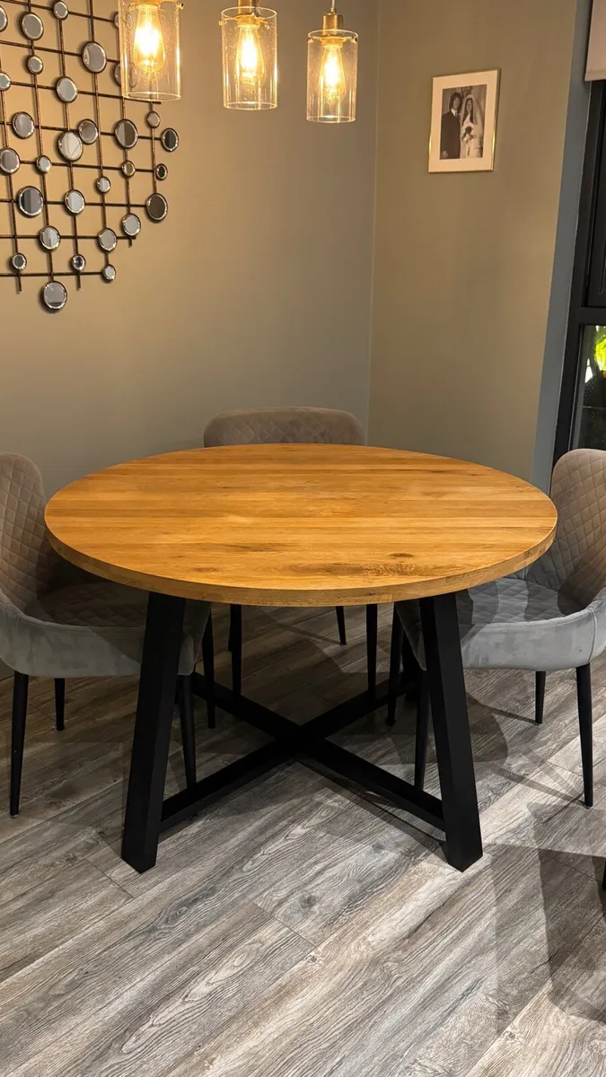 Dining table plus 4 chairs - Image 4
