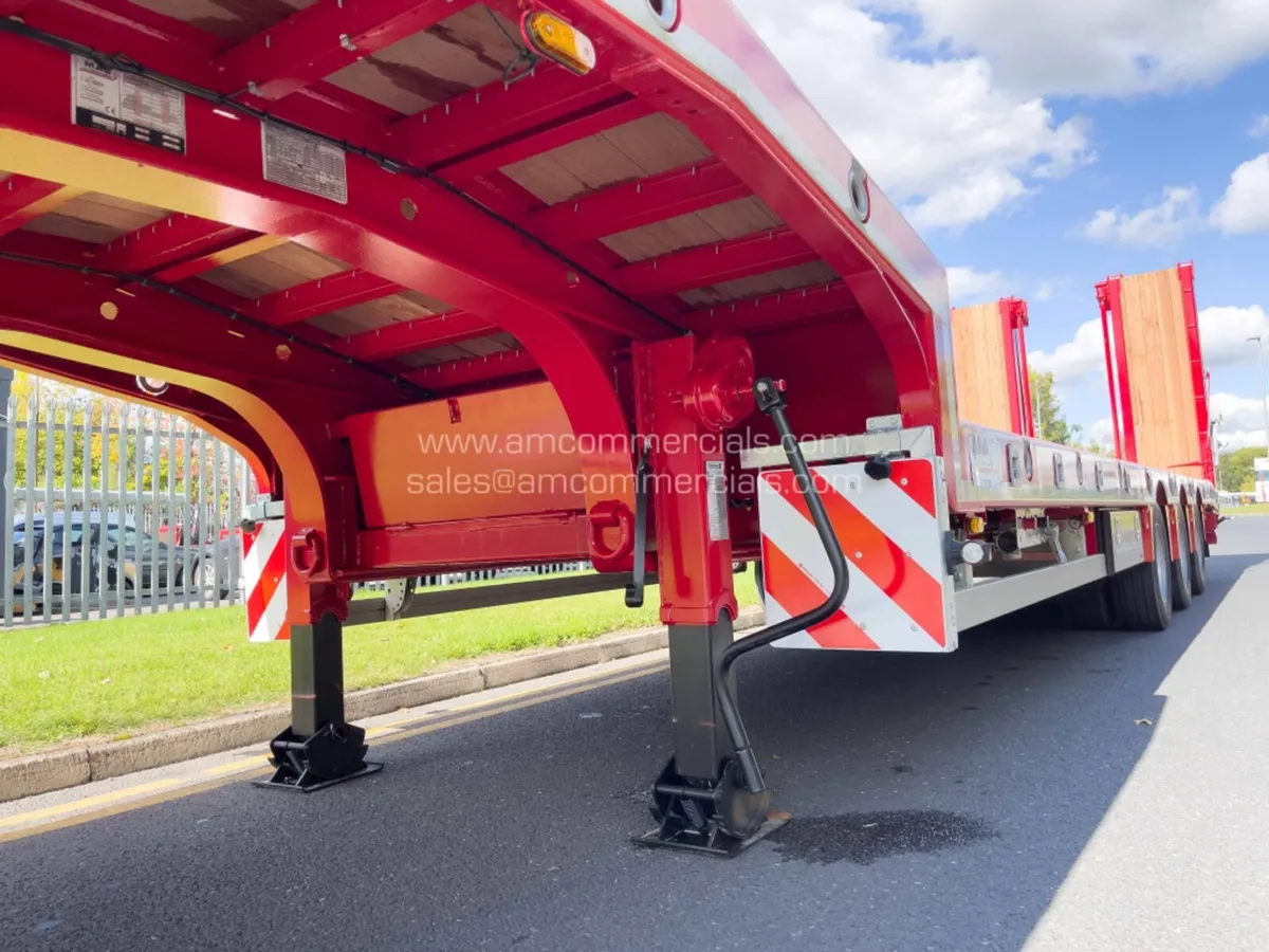 2025 MCCAULEY 3 AXLE LOW LOADER 44,000KG - Image 4
