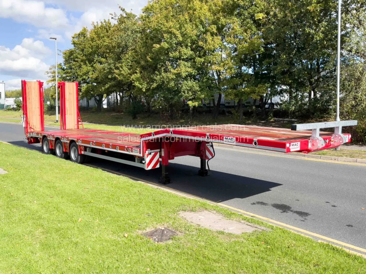 2025 MCCAULEY 3 AXLE LOW LOADER 44,000KG - Image 1