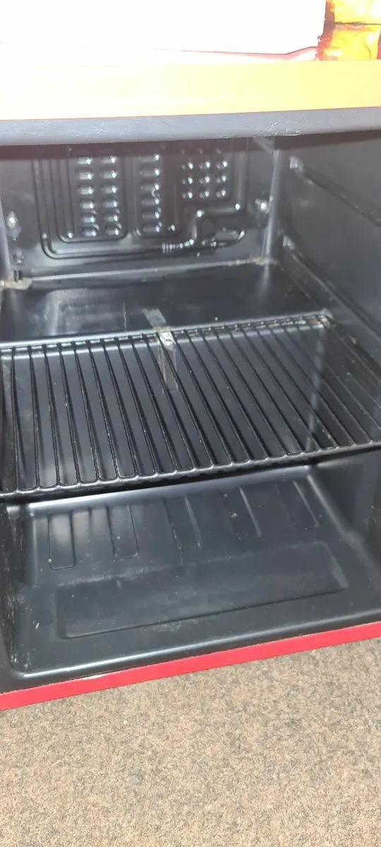 Coca-Cola Mini Fridge - Image 4