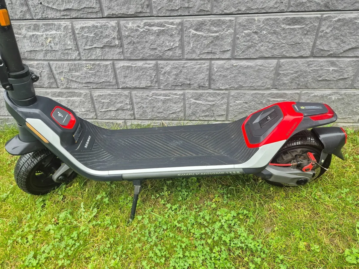 Electric scooter - Image 1