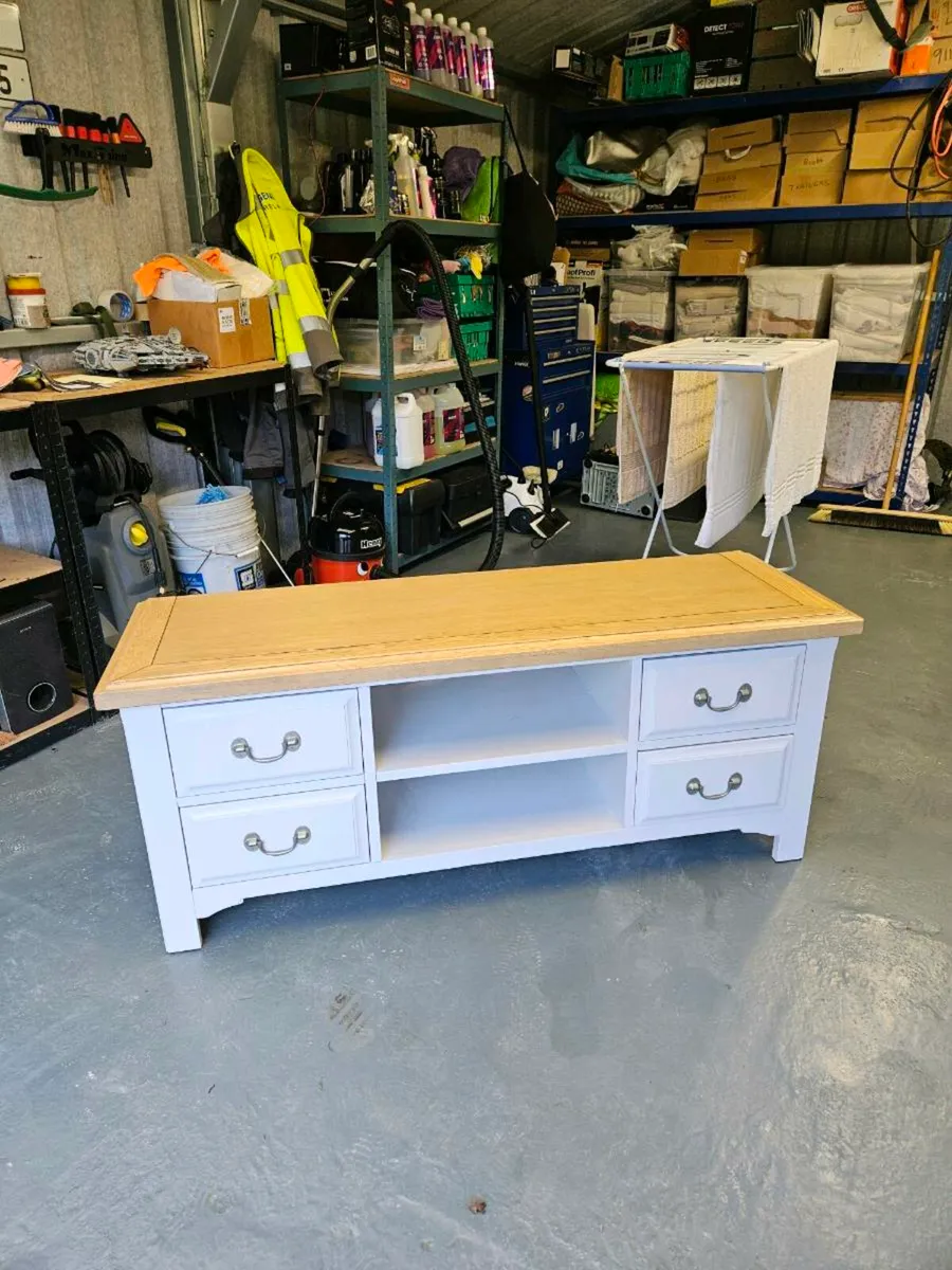 Tv unit - Image 1