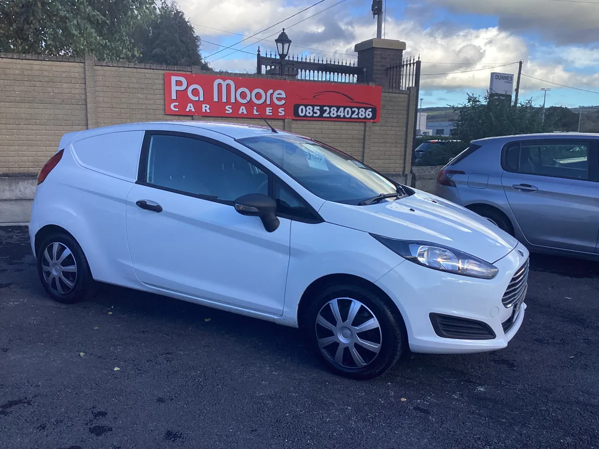 Ford Fiesta * 1.5 DIESEL - Image 3
