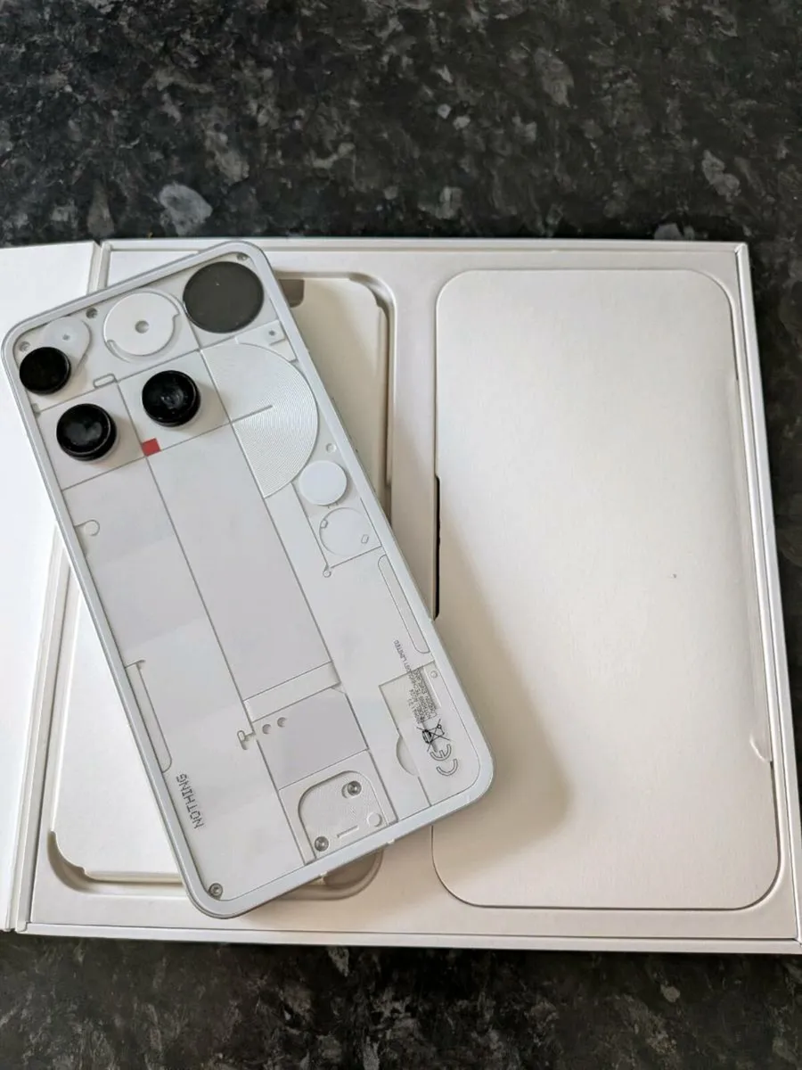 Nothing Phone 3 - Image 2
