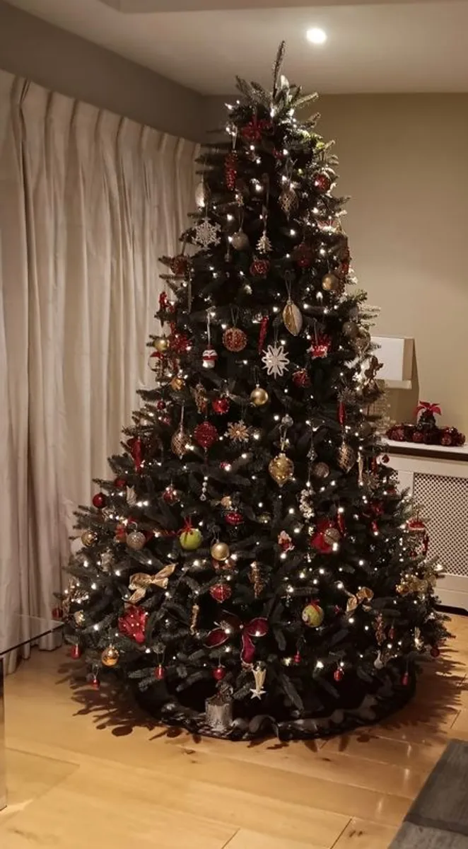 Christmas tree (artificial) - Image 4