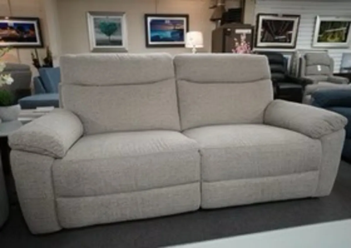 Brand new Vera 2 seater recliner couch reduced