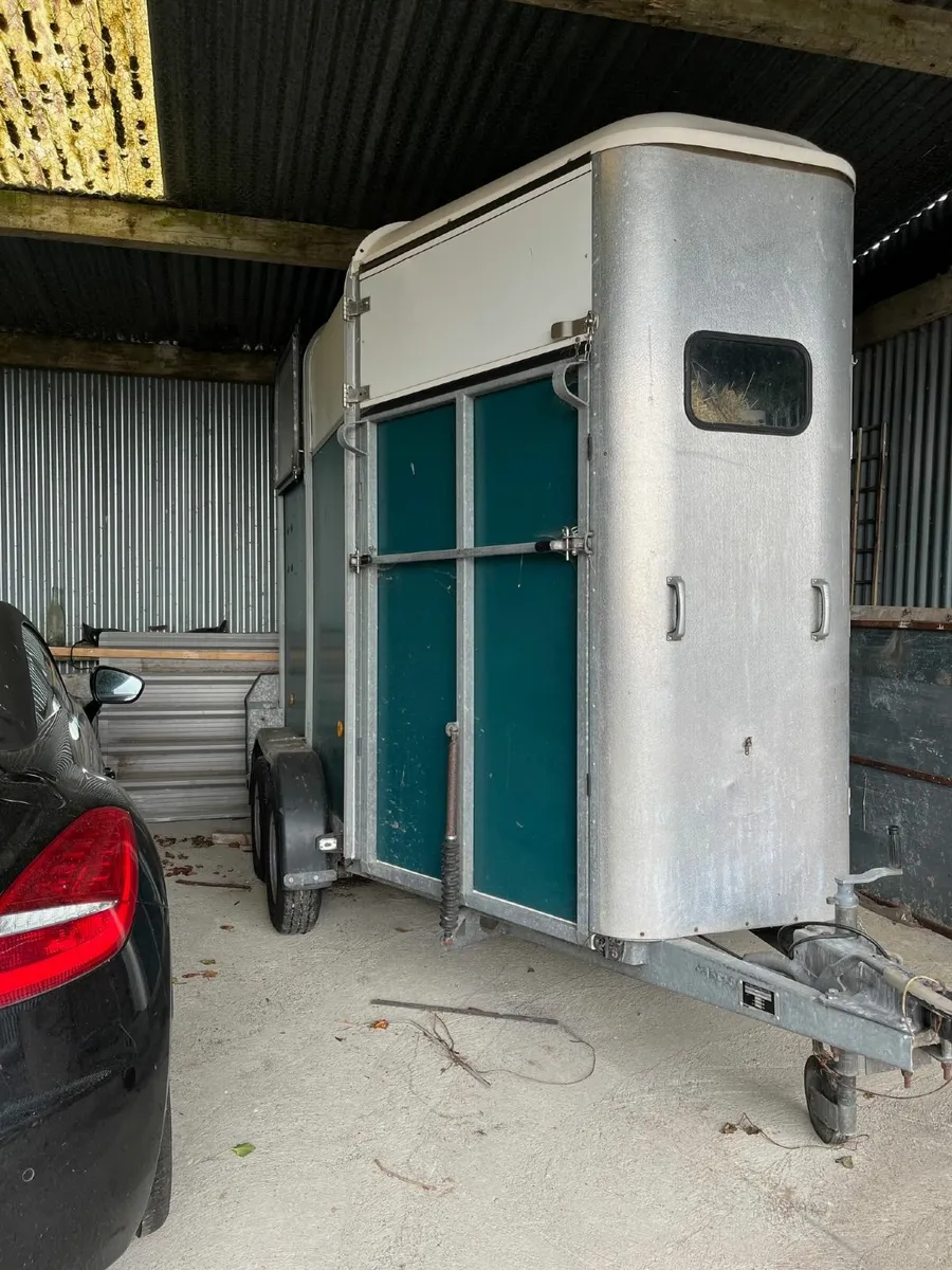 Ifor Williams 505 Horsebox for Sale in Tipperary - Image 1