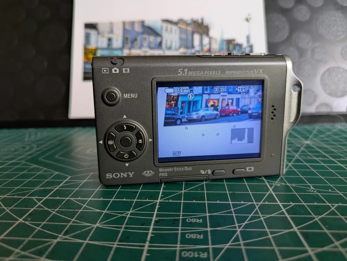 Sony Cyber-shot T7   Carl Zeiss 💥 lens CCD🌈 - Image 4