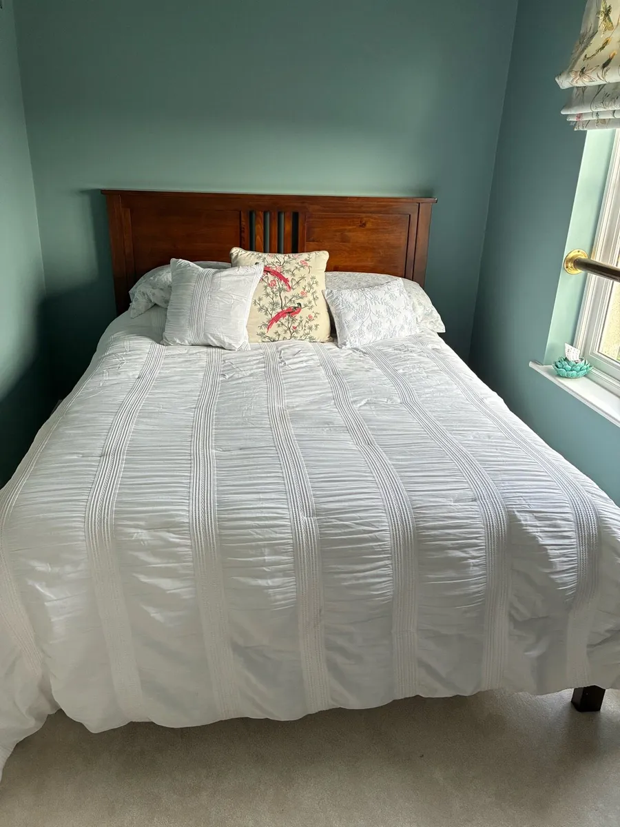 5foot Bed frame - Image 1