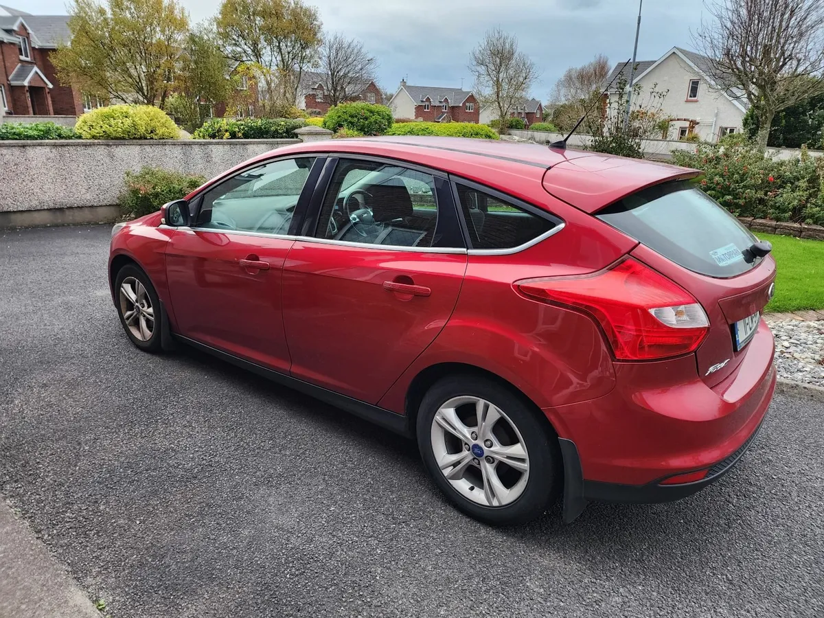 Ford Focus 2011 - Image 4
