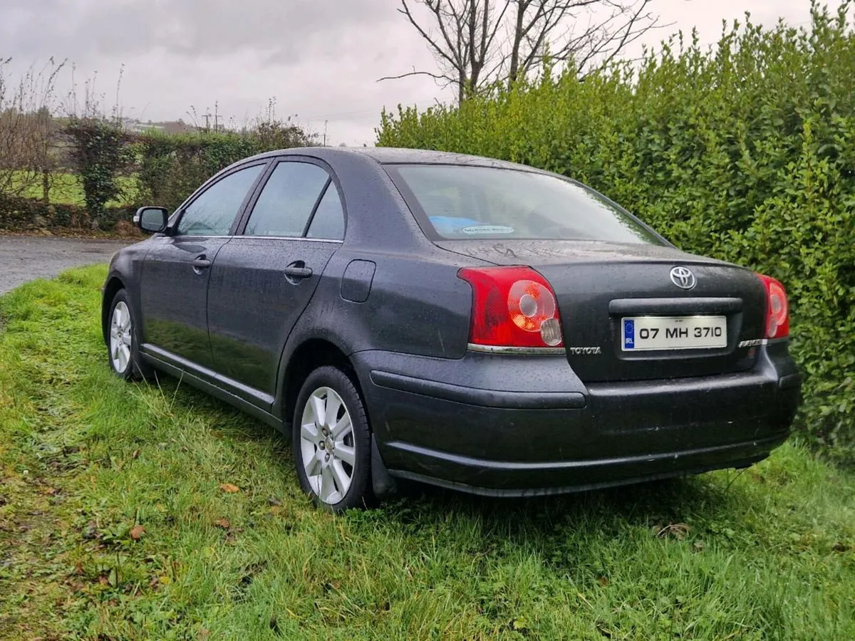 07 1.6 avensis - Image 4