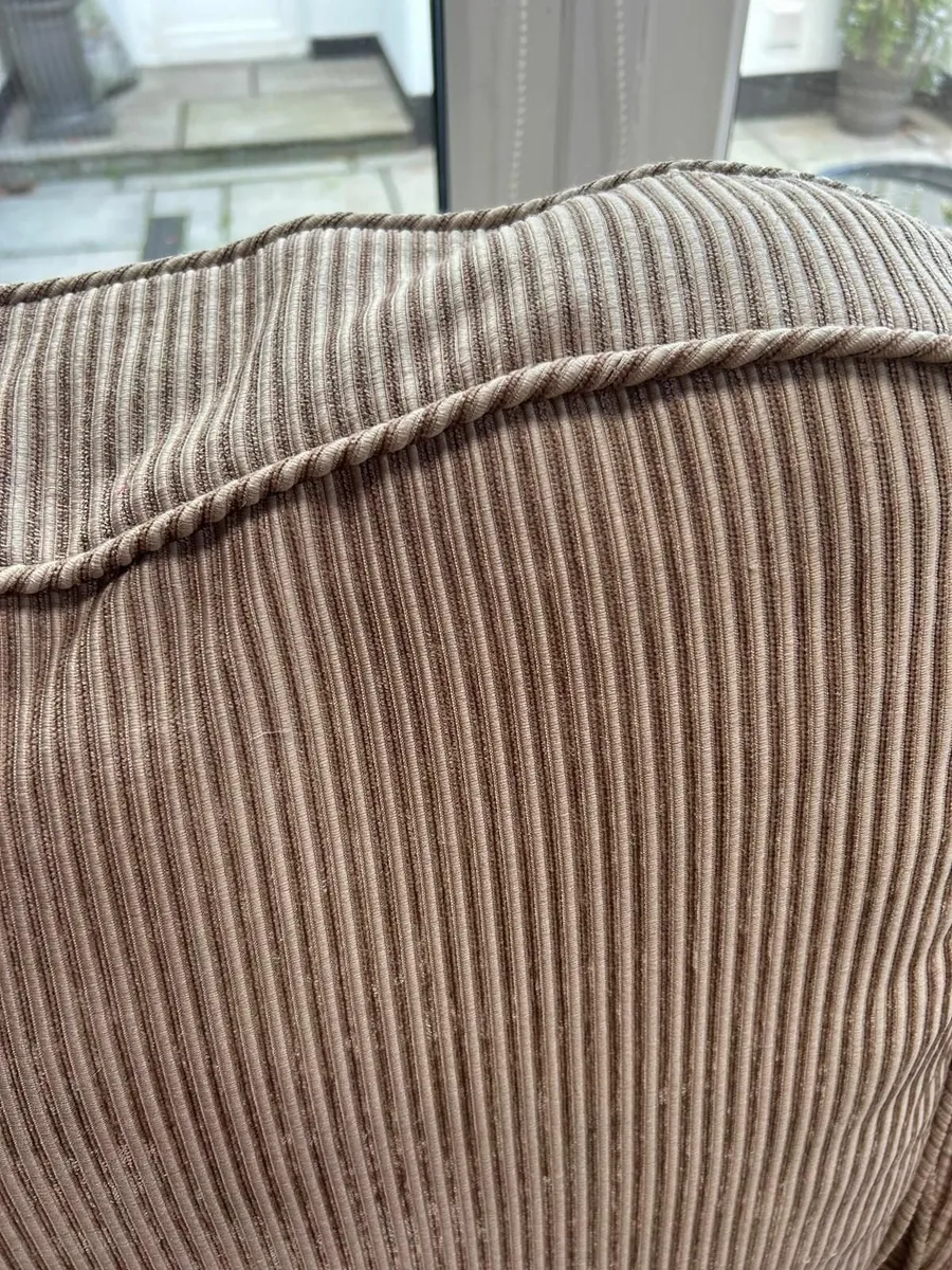 Finline couch - Image 2