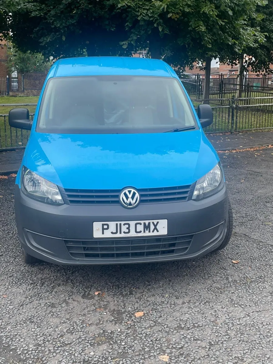 Volkswagen Caddy 2013 - Image 2