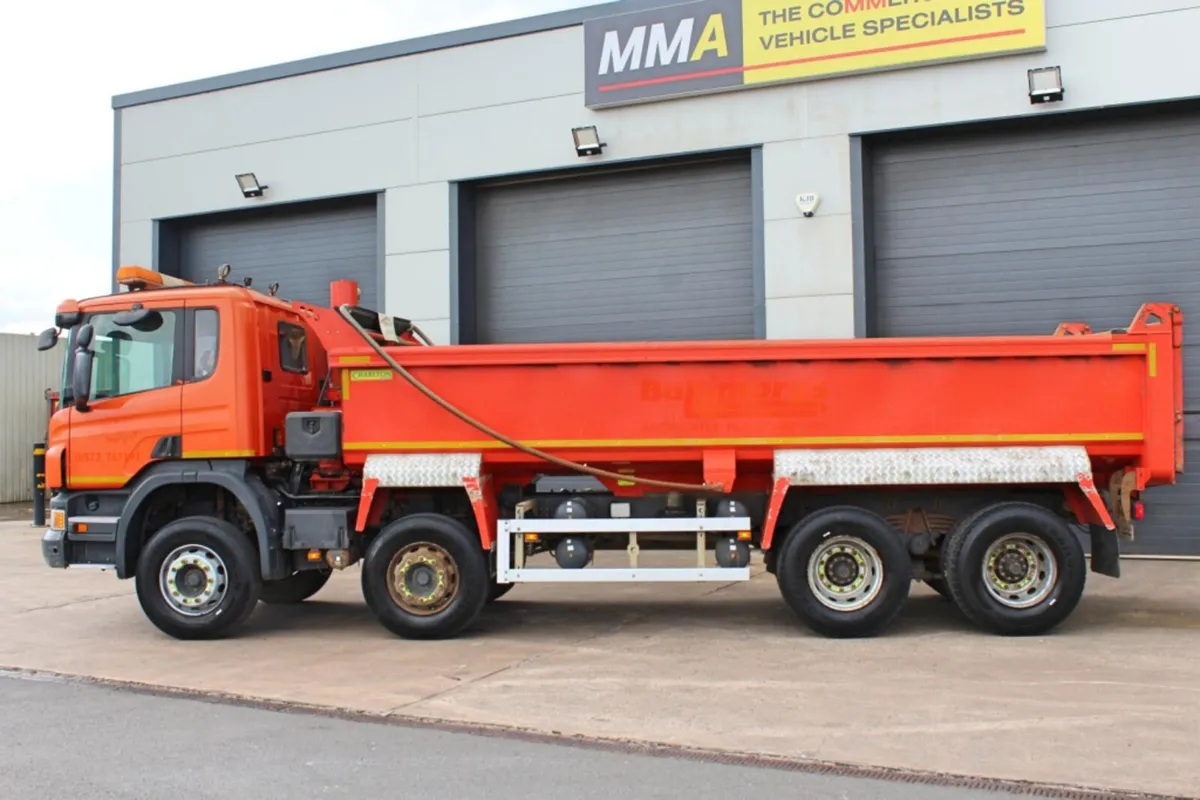 2017 (67) SCANIA P410 8X4 TIPPER (EURO 6) - Image 4