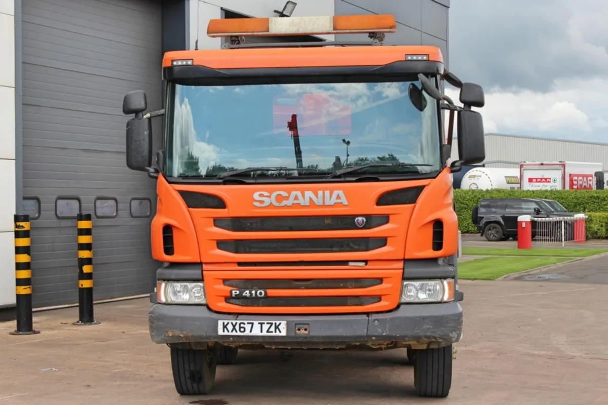 2017 (67) SCANIA P410 8X4 TIPPER (EURO 6) - Image 3