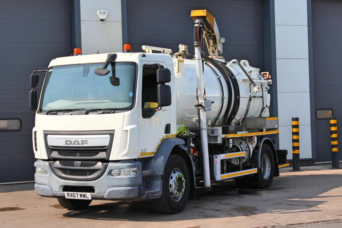 2017 (67) DAF LF 260 4X2 VACUUM TANKER (EURO 6) - Image 1