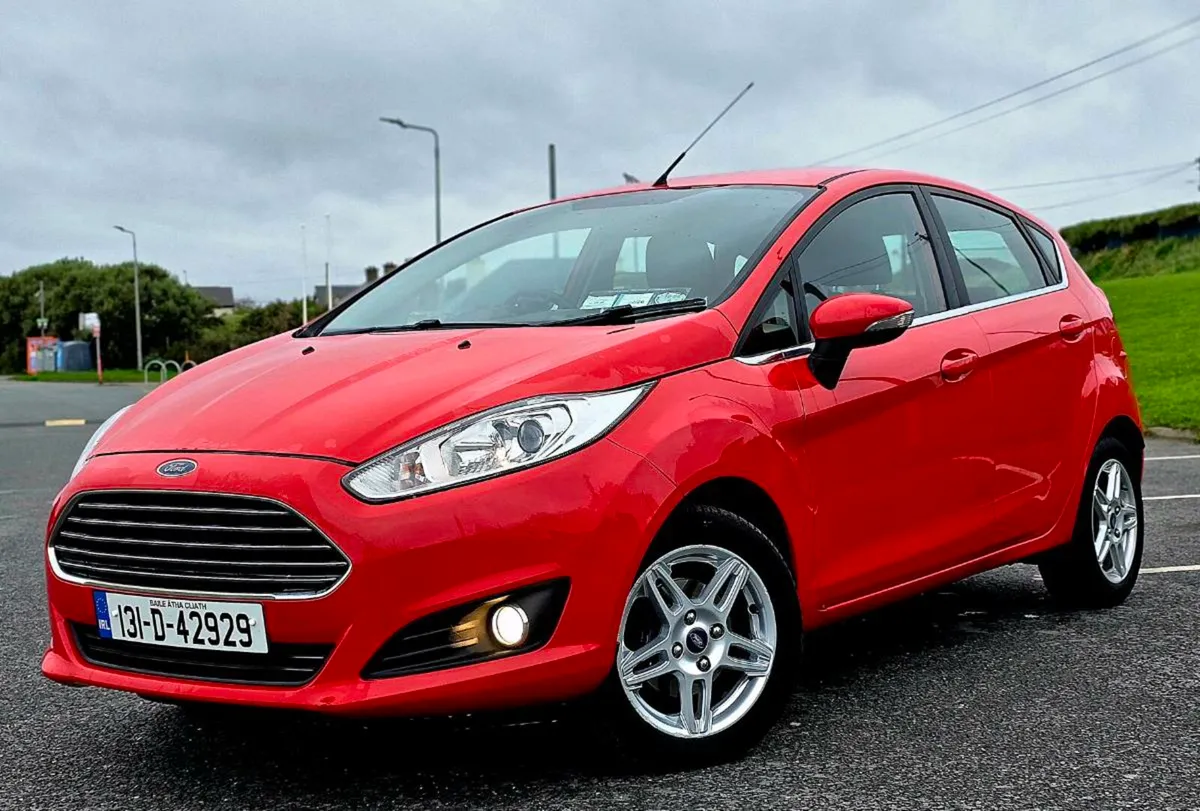 2013 FORD FIESTA STYLE 1.2 1 OWNER F.S.H NCTD TAXD - Image 1