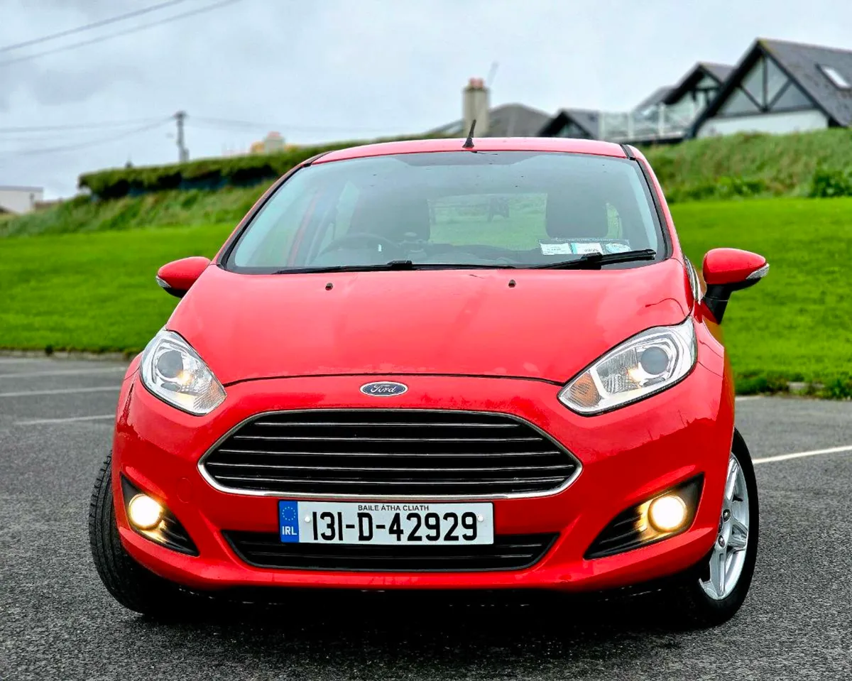 2013 FORD FIESTA STYLE 1.2 1 OWNER F.S.H NCTD TAXD - Image 2