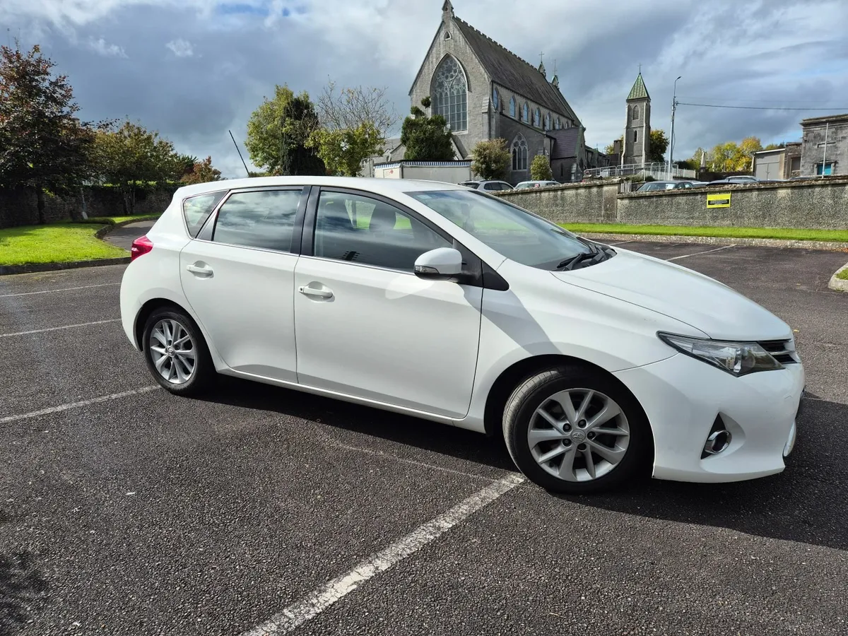 Toyota Auris 2014 1.4D NCT 07/26 & Tax - Call/Text - Image 4