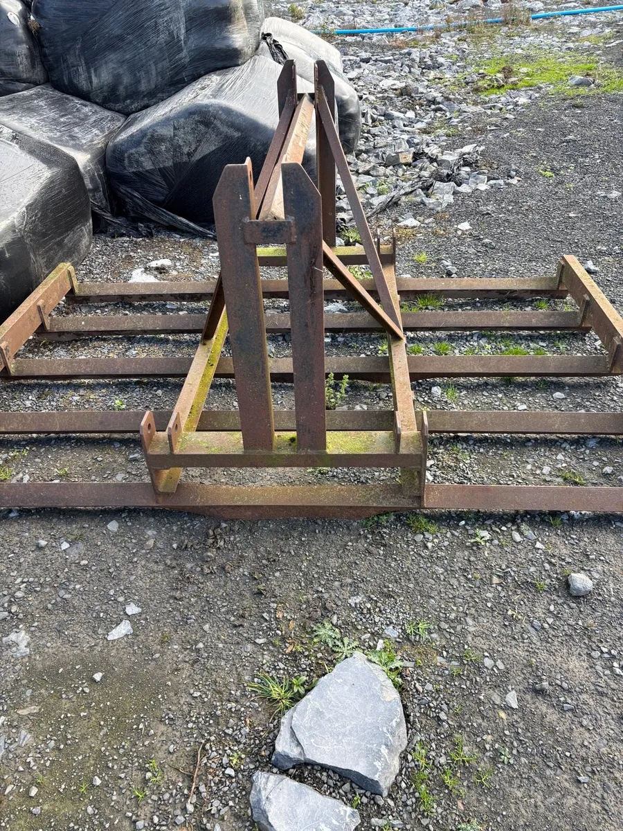 Land leveller - Image 1