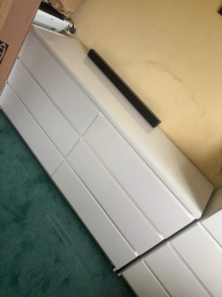 IKEA bedroom 6 drawer unit - Image 1