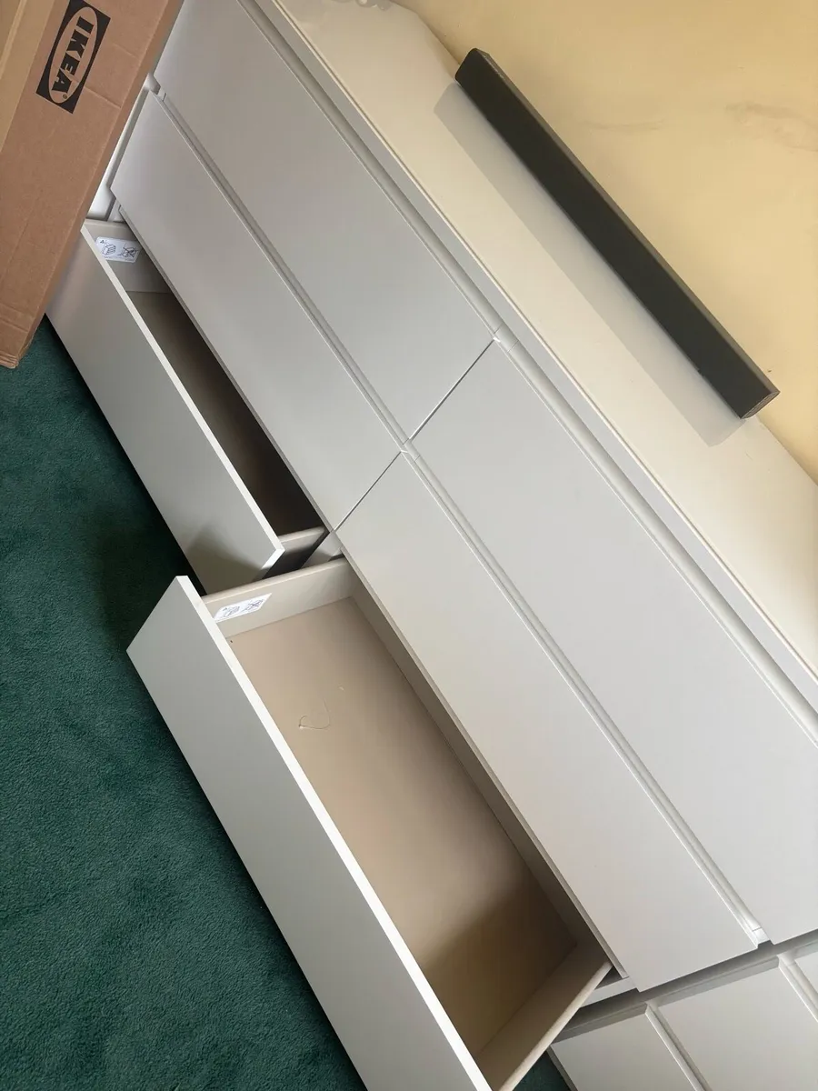 IKEA bedroom 6 drawer unit - Image 2