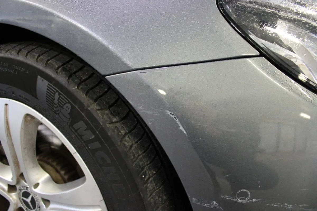 Mercedes-Benz E-Class E220d SE 4DR Auto - Image 4