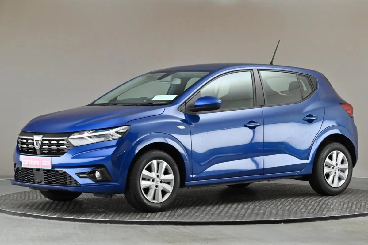 Dacia Sandero 1.0 TCE 6spd Comfort 90bhp  sat Nav - Image 4