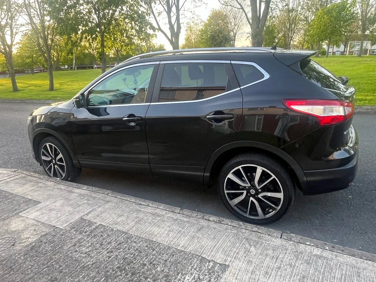 Nissan Qashqai 2015 - Image 3