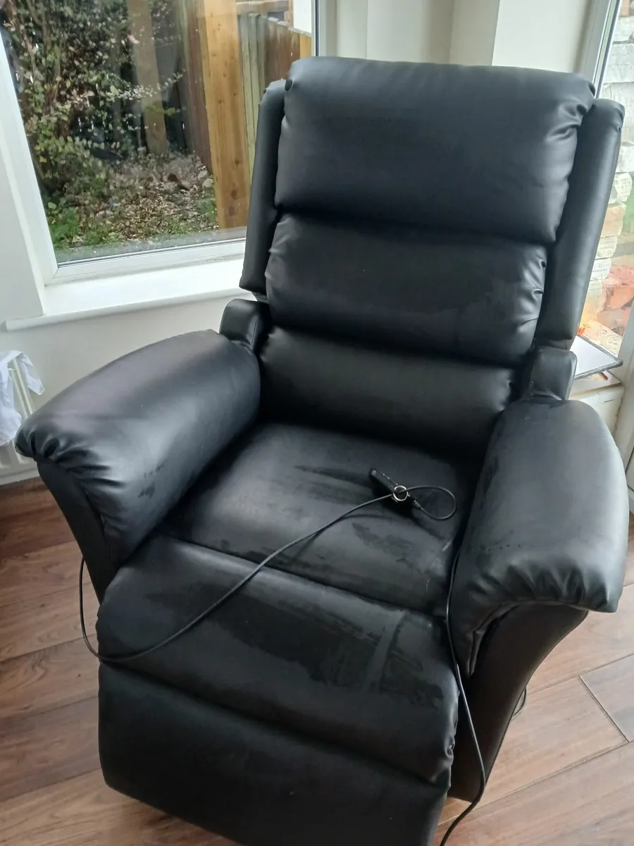 Recliner  chair - Image 3