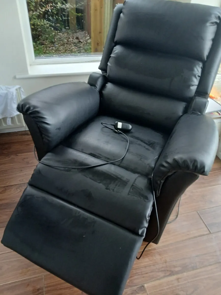 Recliner  chair - Image 4
