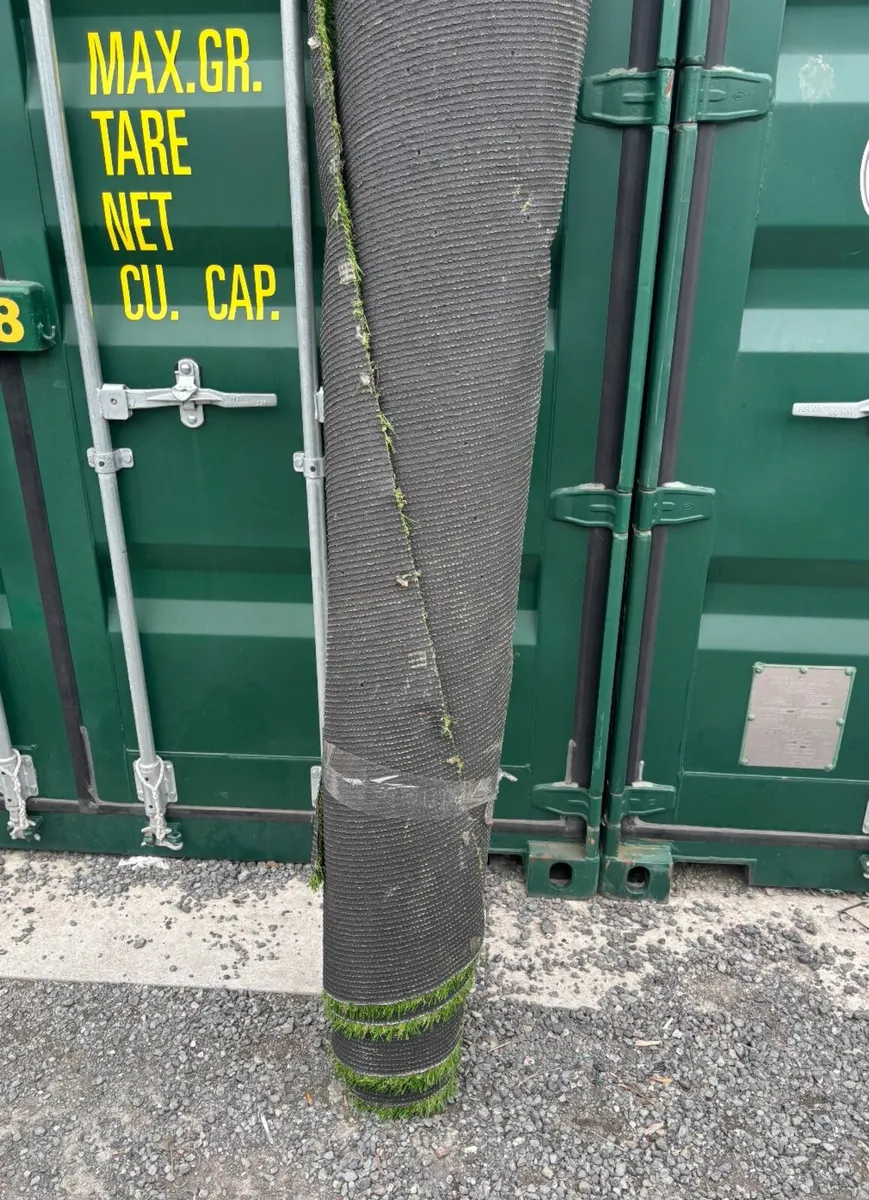 Artificial Grass Roll (Large & Medium Sections) - Image 4