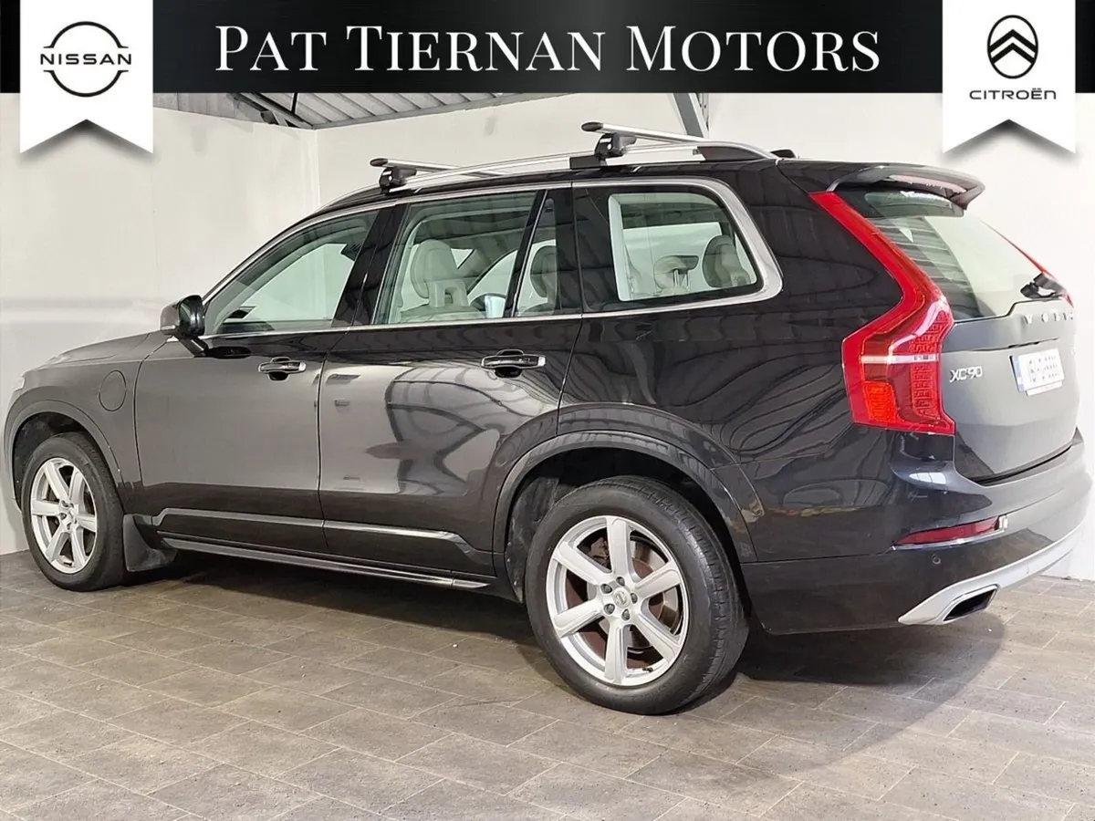 Volvo XC90 2.0 T8 400PS Phev Momentum - Image 2