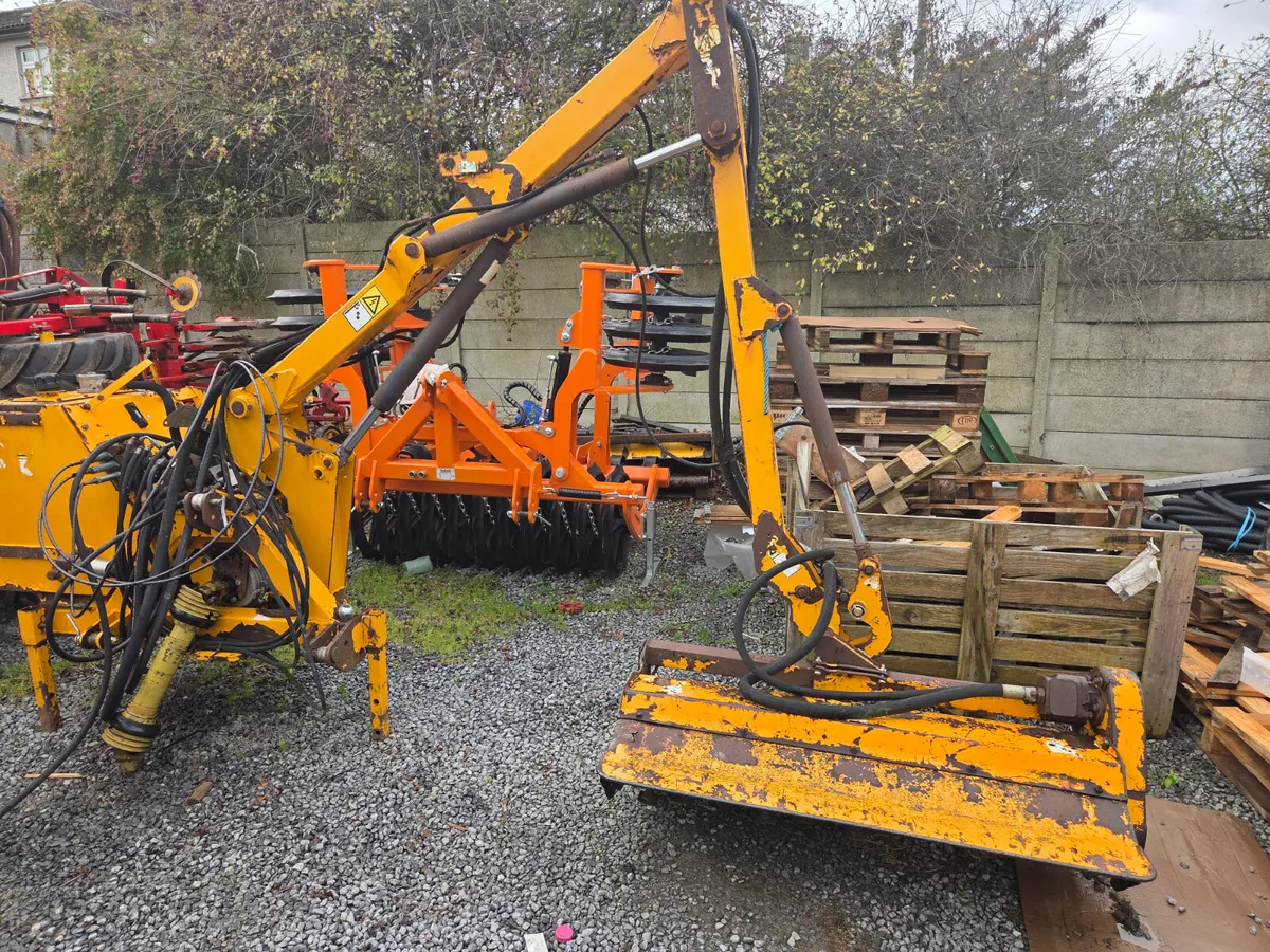 Farm machinery - Image 2