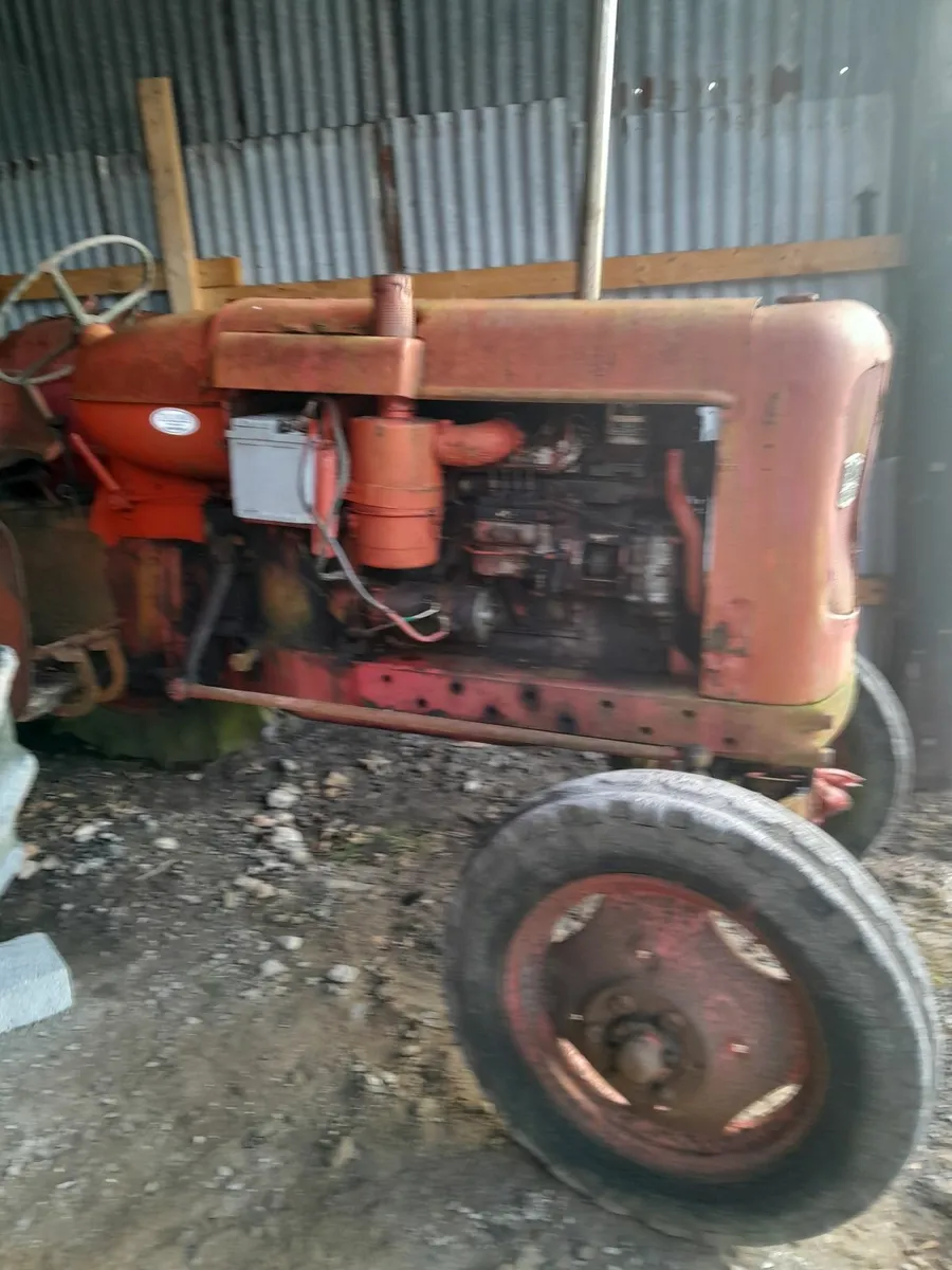 Vintage tractor - Image 2
