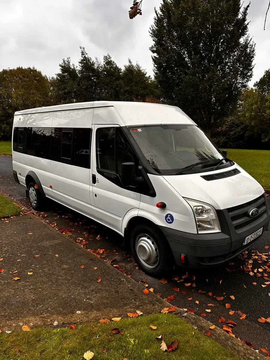 Minibus - Image 1
